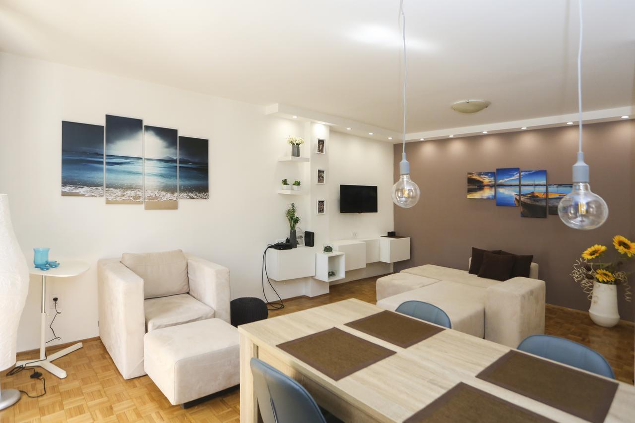 Modern Apartment With Free Parking Novi Sad Ngoại thất bức ảnh