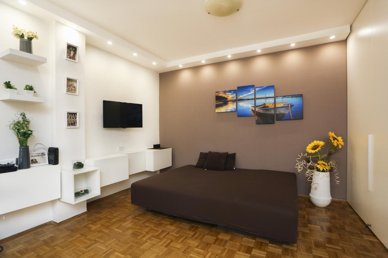 Modern Apartment With Free Parking Novi Sad Ngoại thất bức ảnh